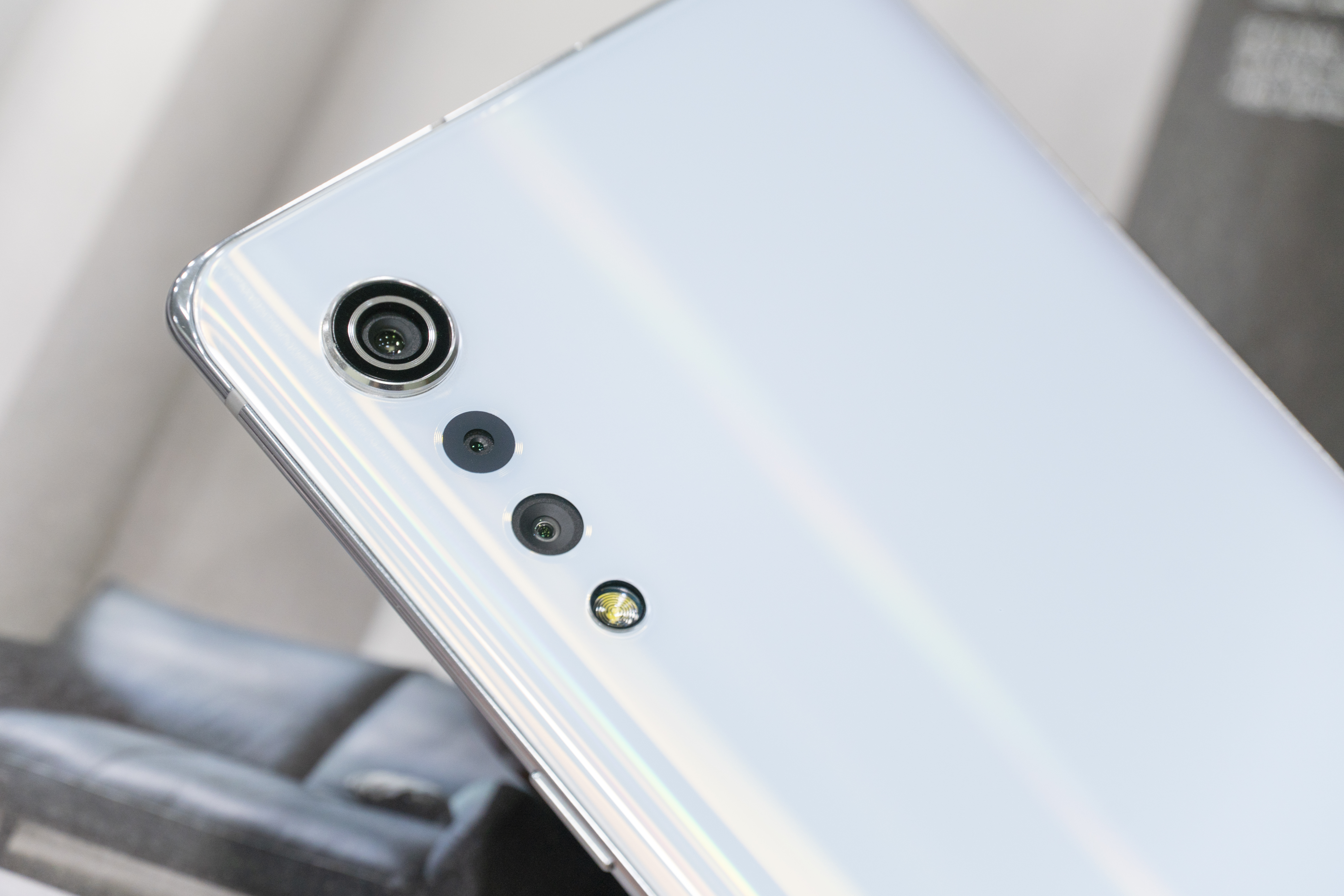 LG벨벳, skt, sk텔레콤, 물방울카메라