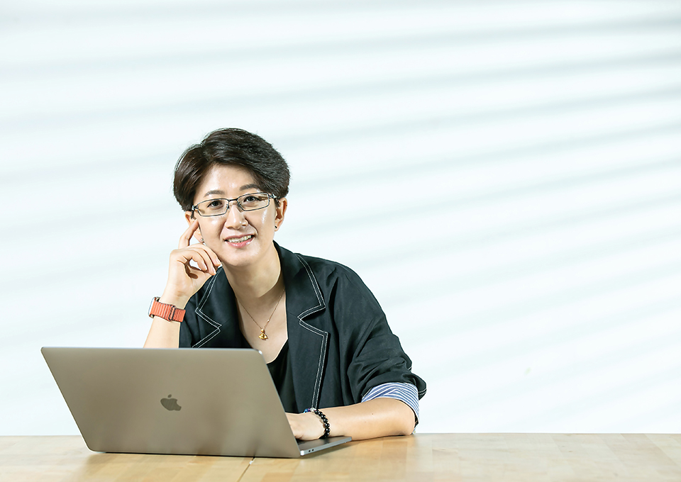 SKT, SK텔레콤, 인공지능돌봄, 아리아, 행복커뮤니티, ICT, 사회적가치