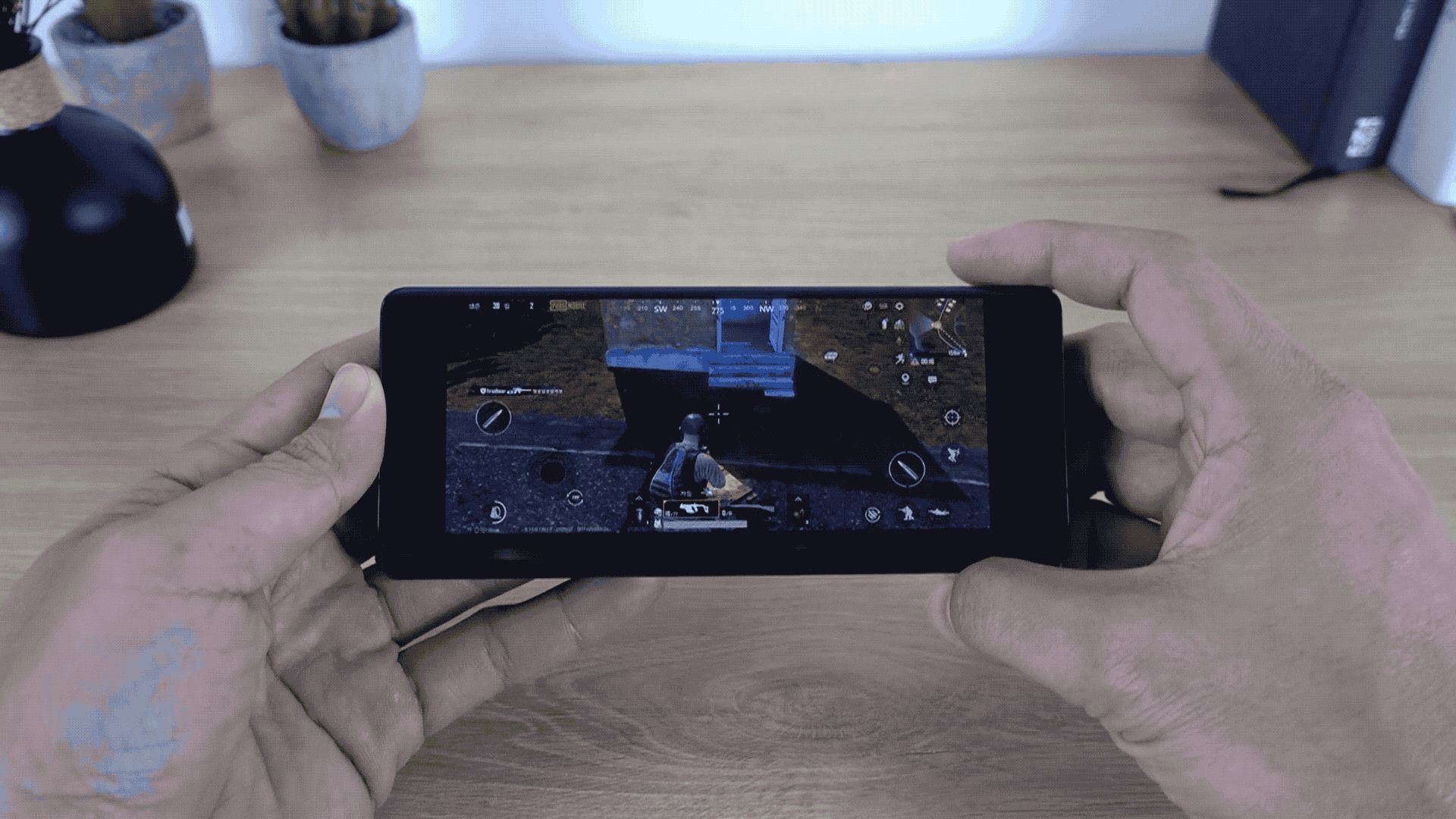 galaxy_Z_Fold2_GIF_2