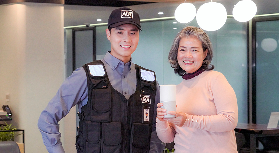 누구오팔, 누구오팔안심, NUGUopal, 인공지능돌봄