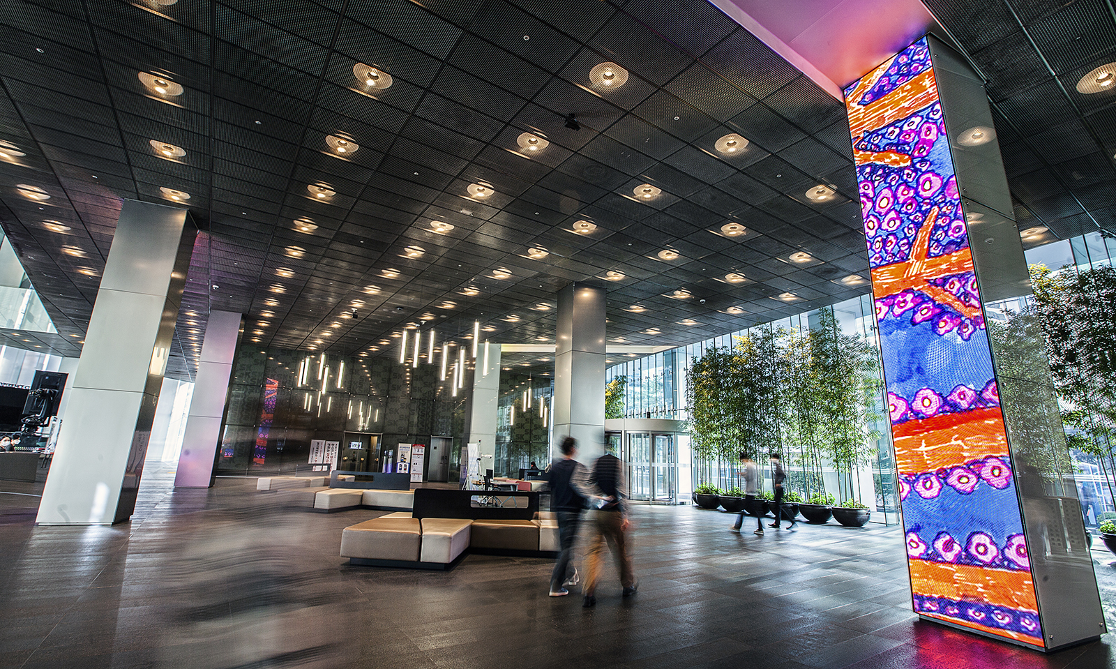 SK텔레콤, SKT, SK텔레콤을지로사옥, SKT로비