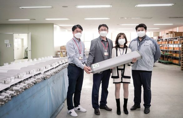 SKT, 통신안테나 플라스틱 재활용 성공 “PET병 연 100만 개 줄이는 효과”