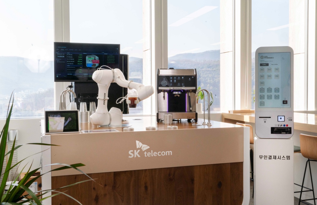 두산로보틱스, 커피로봇, 무선커피로봇, AI바리스타로봇, 빅테크, AI