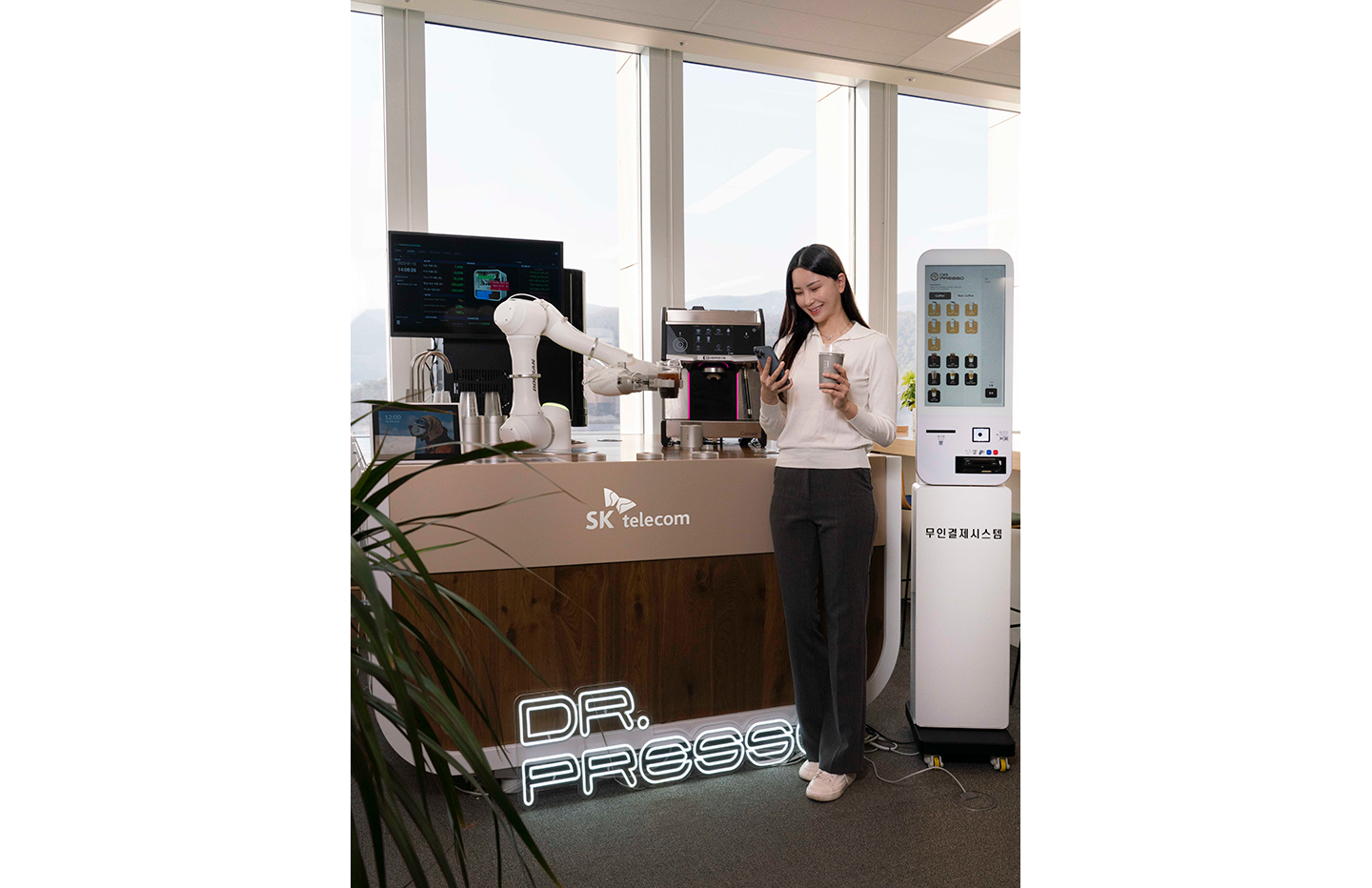 두산로보틱스, 커피로봇, 무선커피로봇, AI바리스타로봇, 빅테크, AI