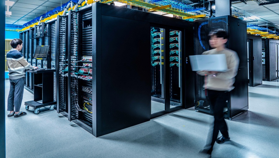 타이탄, 에이닷, 슈퍼컴퓨터, AI, 일상의디지털메이트, AI