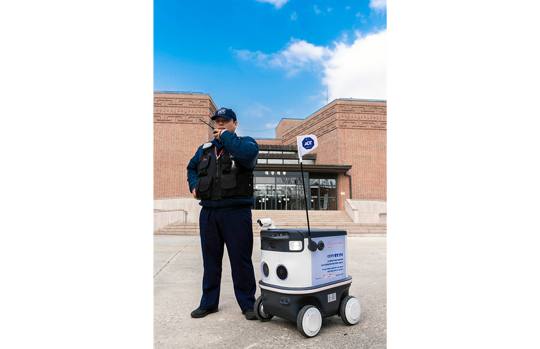 로봇, 뉴비, 자율주행, 자율주행_AI순찰로봇, AI, 뉴빌리티, SK쉴더스, 자율주행로봇