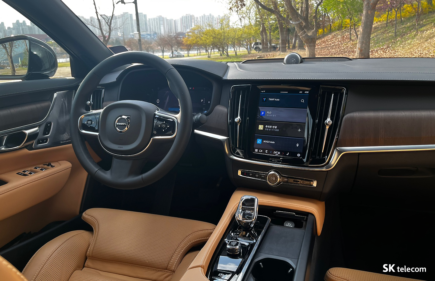 안전하고 스마트한 주행을 가능하게 하는 볼보 누구 오토 체험기_02