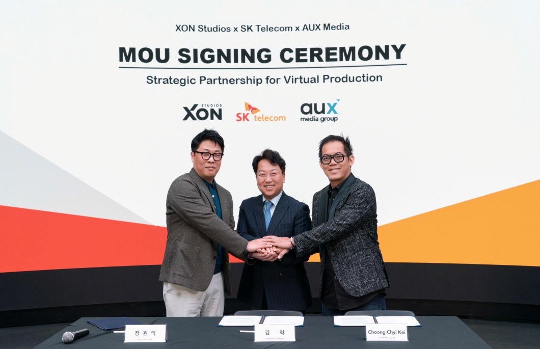 SKT, 버추얼 스튜디오 글로벌 초협력 시동 건다... 엑스온스튜디오-싱가포르 AUX Media와 ‘맞손’