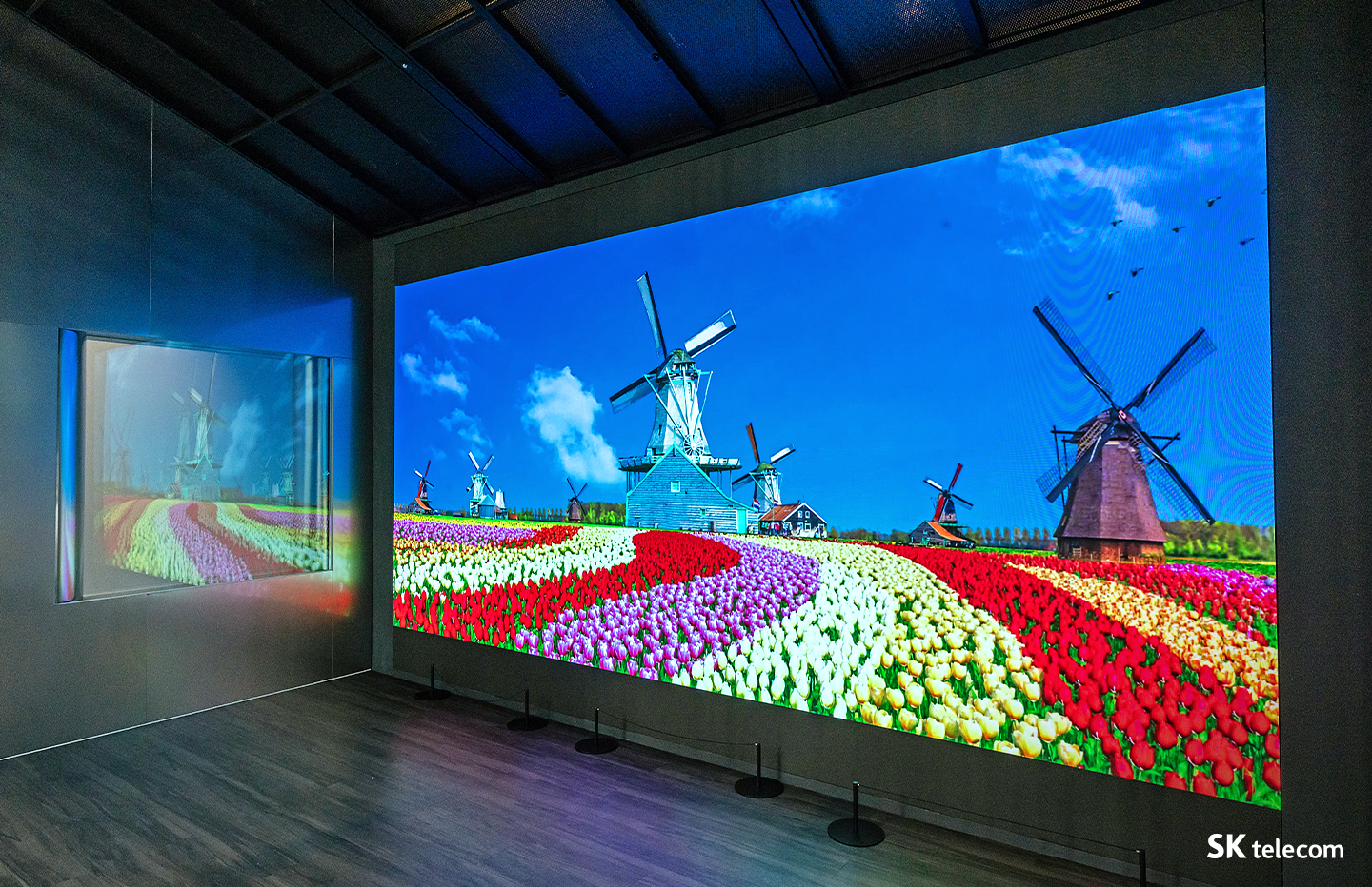 에버랜드 튤립으로 물든 T타워… SKT-에버랜드 미디어아트 상호 교류 협약식