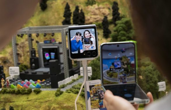 SKT 5! My WONDERFLIP 청년 고객에 통했다! 갤럭시 Z Fold5/Flip5 사전 개통 시작_PC