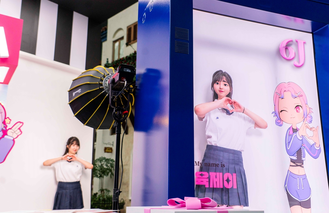 SKT 'A. 프렌즈 팝업스토어'에서 AI 친구 만들어요