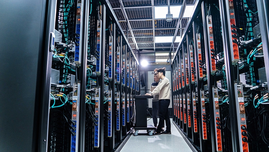 SKT 기업·공공用 멀티LLM AI추진