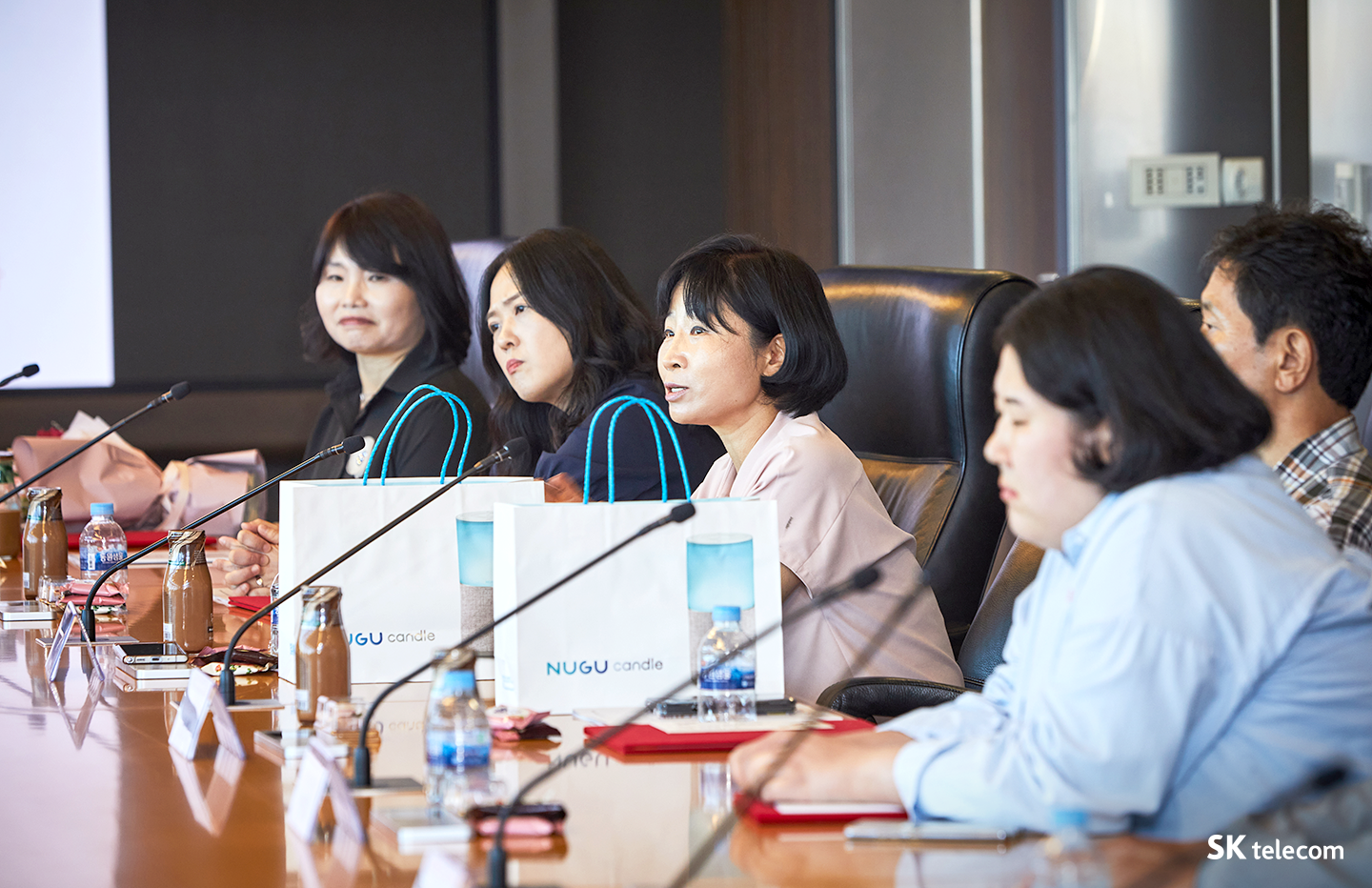 독거 어르신과 AI의 행복한 동행, ICT 케어매니저가 도와드립니다