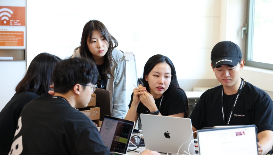 SK텔레콤 하나금융그룹 청년 AI 인재 위한 해커톤 성료