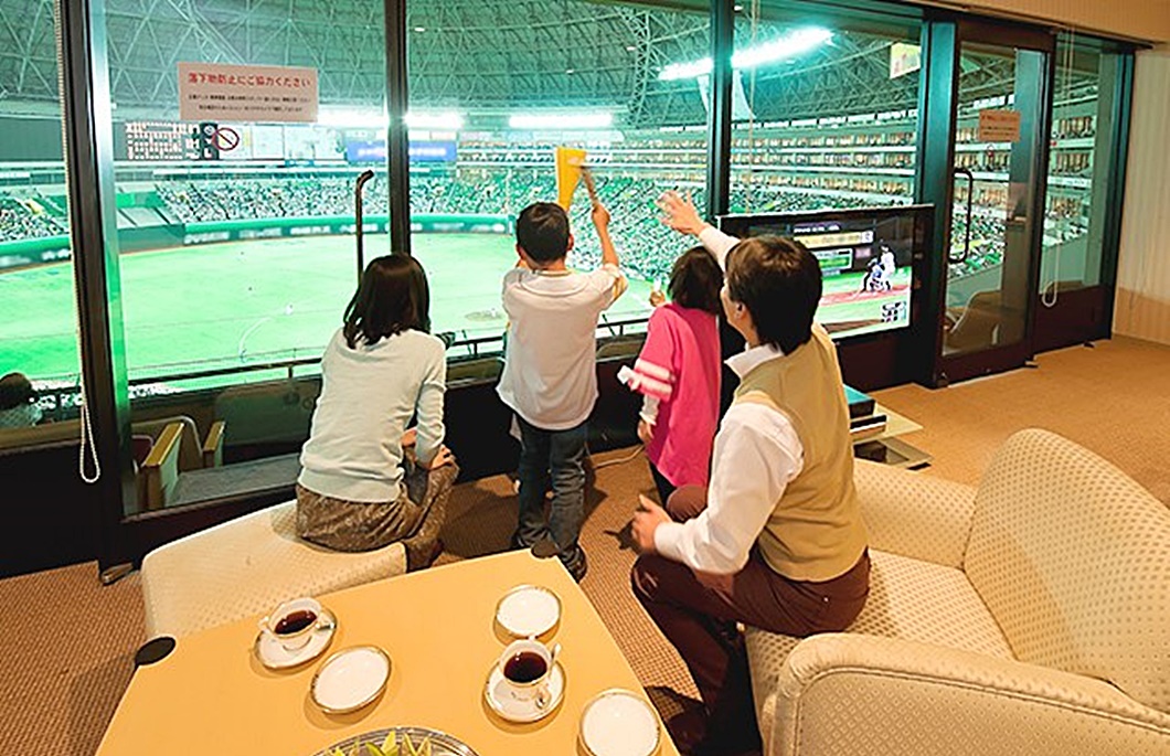 SKT 日 통신사 소프트뱅크와 다회용 컵 순환 해피해빗 실증-4_PayPay돔 슈퍼박스