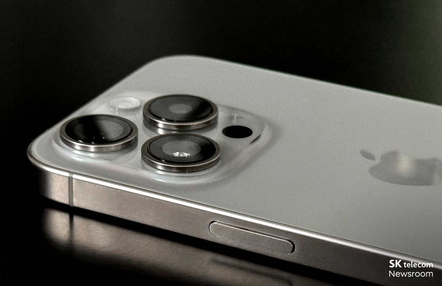 디에디트 “가격·휴대성의 아이폰 15·15 플러스, 망원렌즈 갖춘 15 프로·15 프로 맥스”