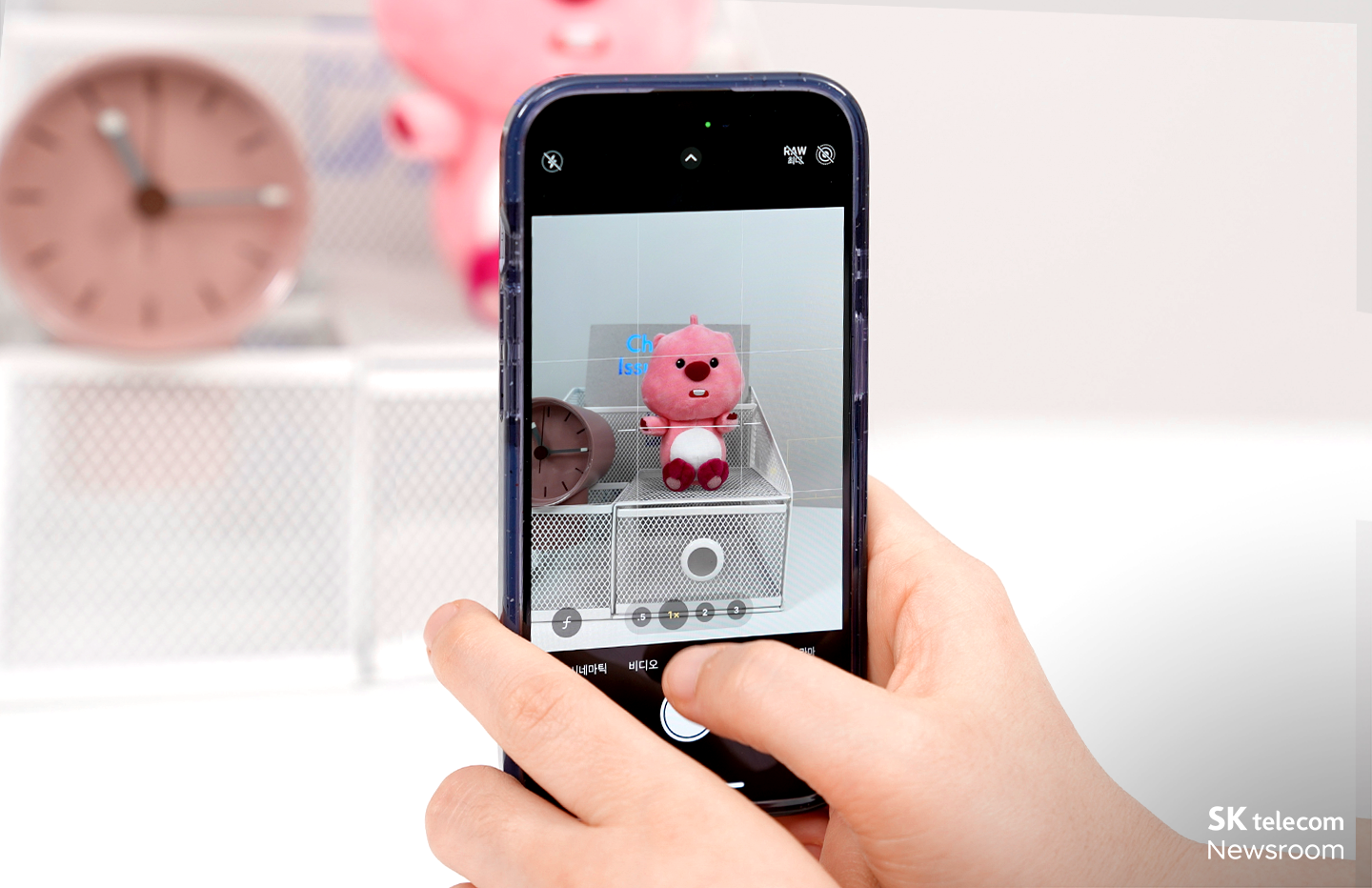 디에디트 “가격·휴대성의 아이폰 15·15 플러스, 망원렌즈 갖춘 15 프로·15 프로 맥스”