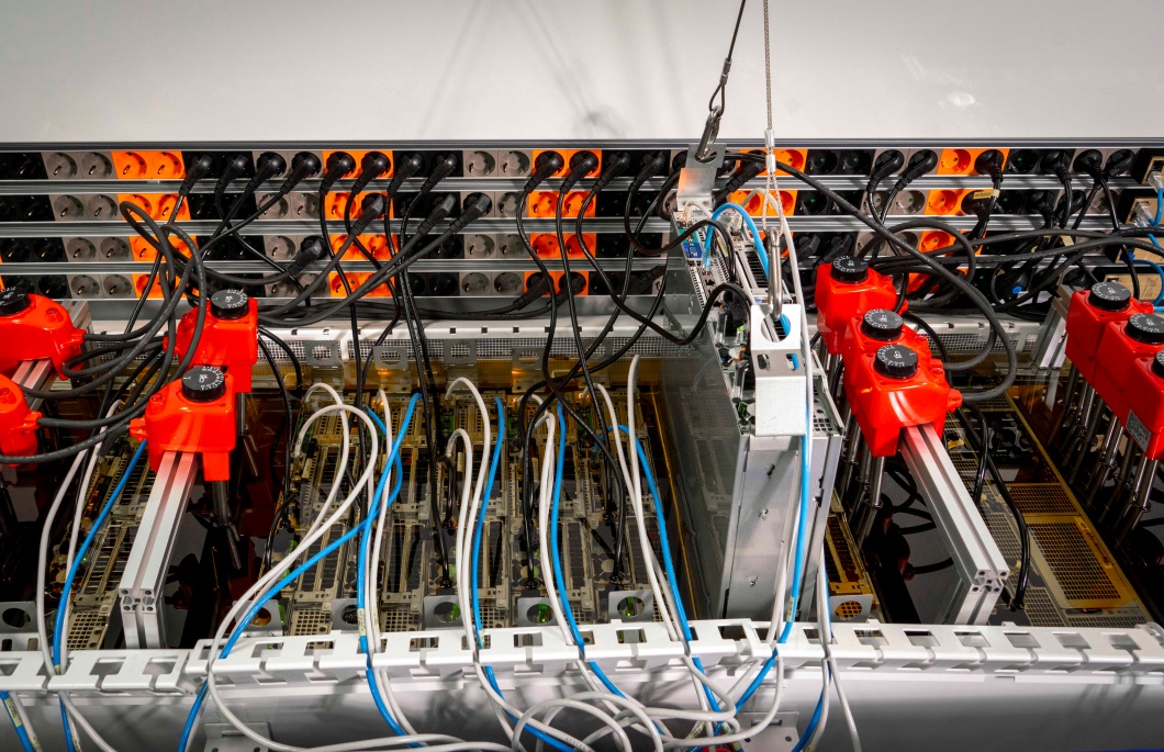 AI서버 액침냉각으로 획기적 전력 절감