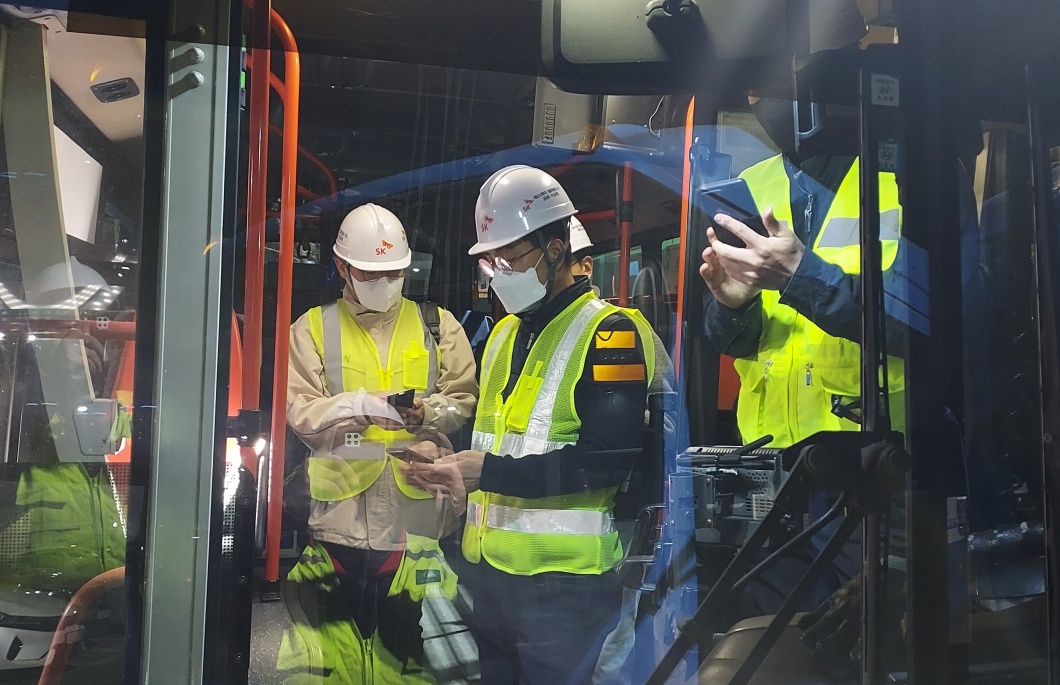 SKT 시내버스 무료 와이파이 5G로 전환해 4배 빨라진다