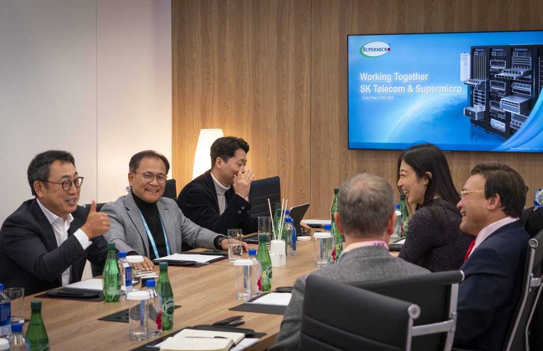 SKT 유영상 사장 AI피라미드 전략으로 글로벌 파트너십 무한 확장 나섰다