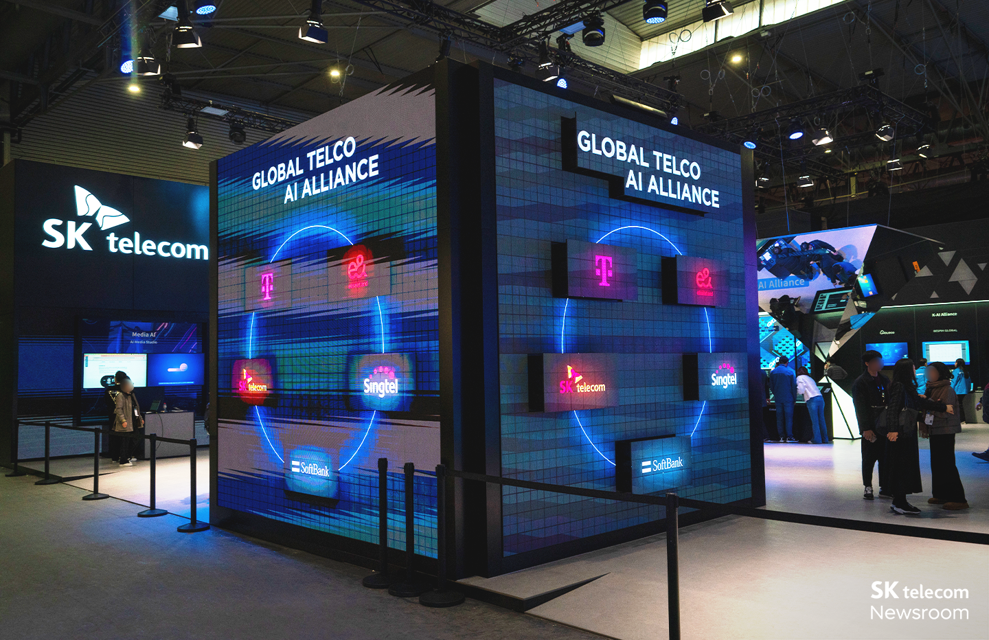 MWC24 글로벌 텔코 AI 초협력으로 여는 미래 MWC24 SKT 부스 소개
