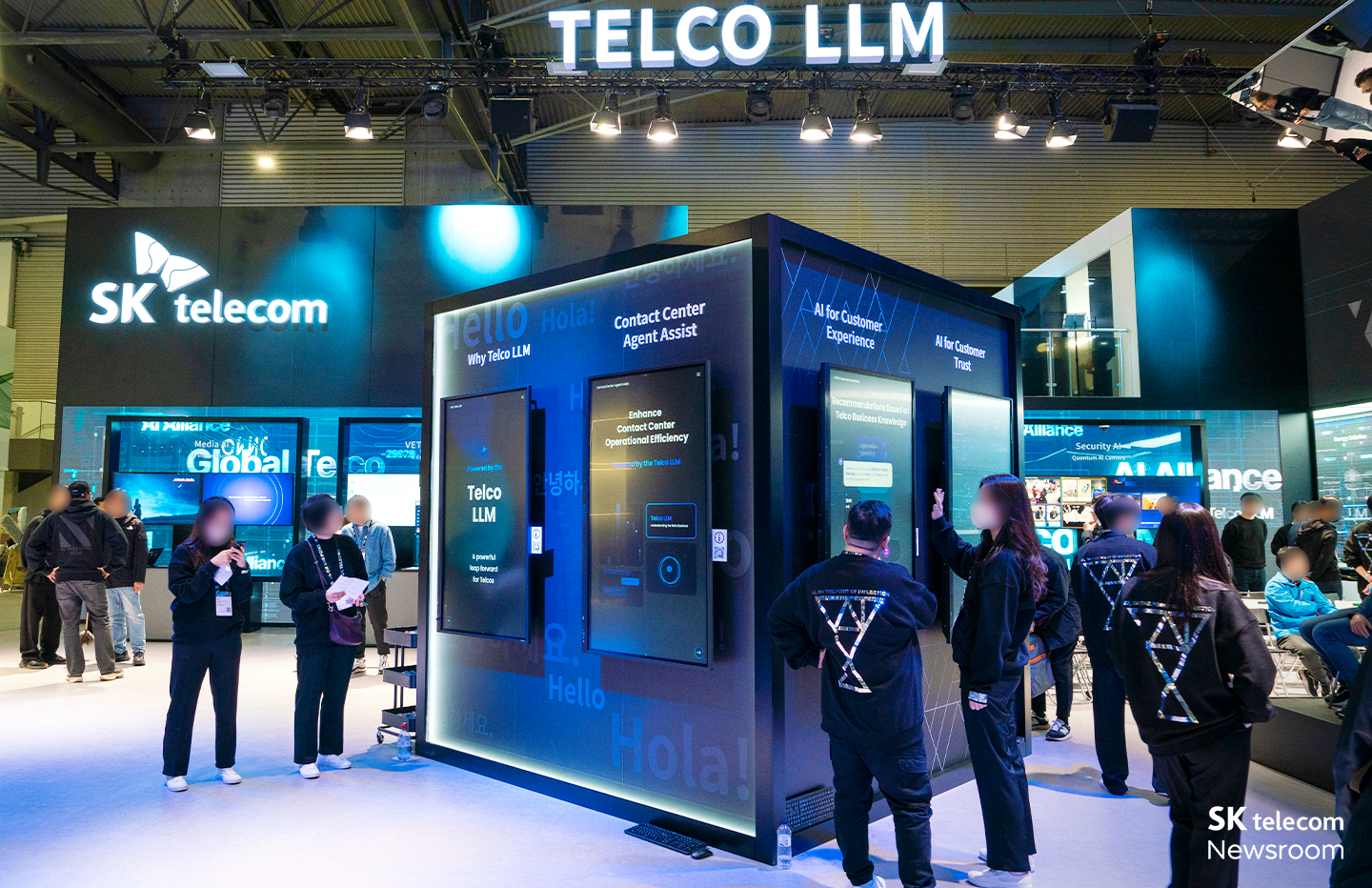 MWC24 글로벌 텔코 AI 초협력으로 여는 미래 MWC24 SKT 부스 소개
