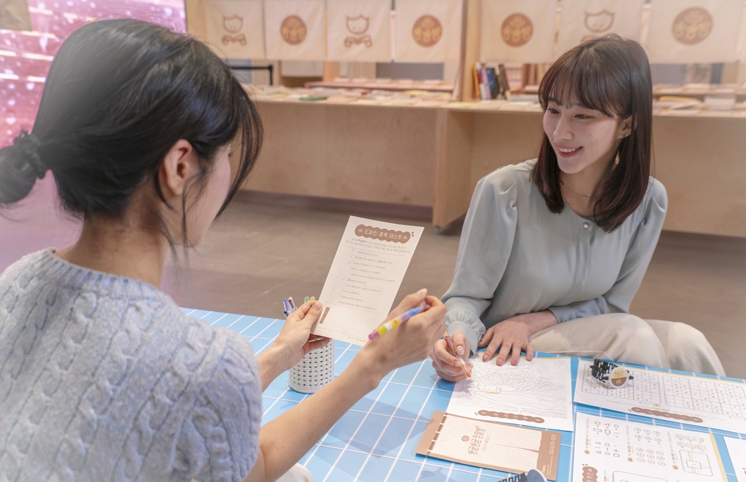 SKT ‘도파민 디톡스’ 이색 체험 전시