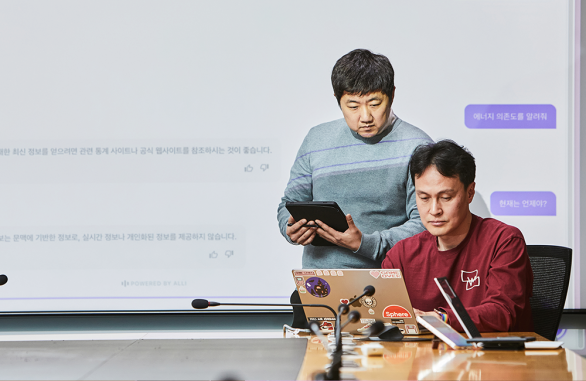 맞춤형 챗봇 직접 만들고 이용까지 SKT B2B 생성형 AI 플랫폼 엔터프라이즈 AI 마켓_pc