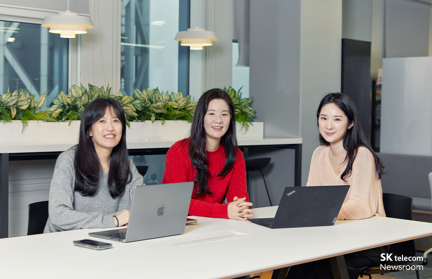 세계 여성의 날 AI로 미래를 바꾸는 여성들 SKT 구성원들의 이야기_01