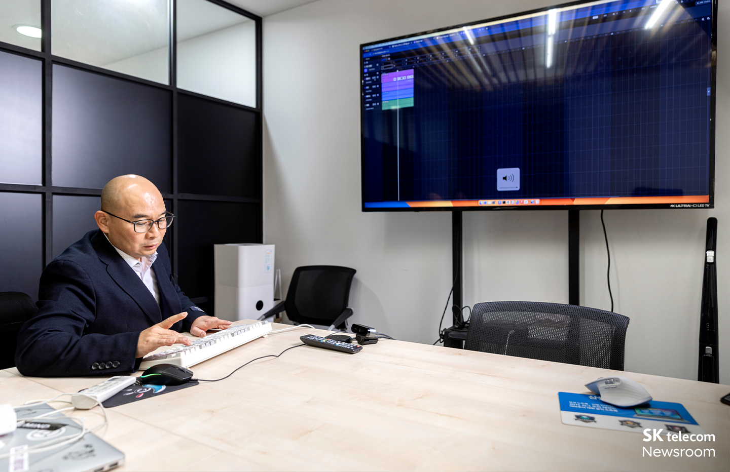 AI 톡터뷰 작곡가 안창욱 교수에게 AI 작곡가 이봄 을 묻다