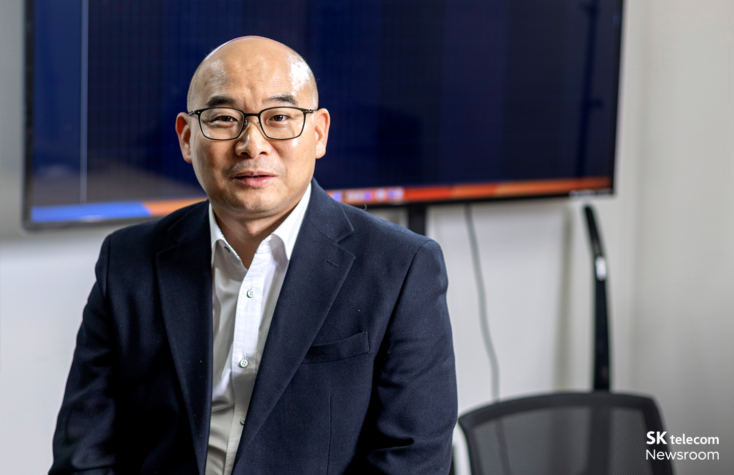 AI 톡터뷰 작곡가 안창욱 교수에게 AI 작곡가 이봄 을 묻다