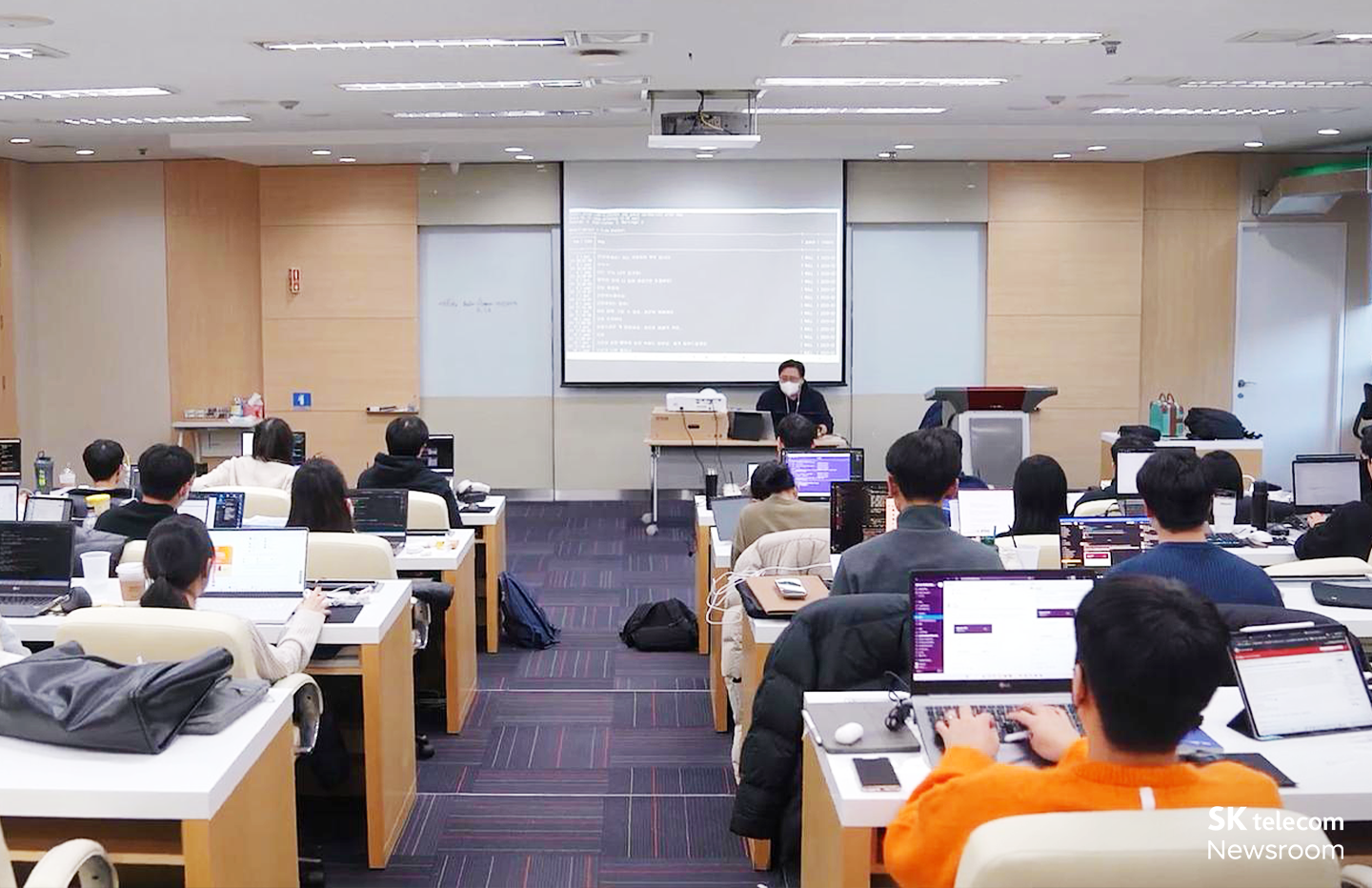 FLY AI 챌린저 프로그램 대학에서 들을 수 없는 AI 교육∙프로젝트 실습∙멘토링까지