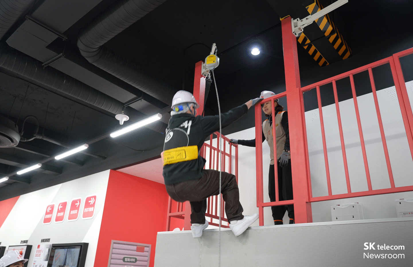 [국민 안전의 날] 실감형 4D 안전체험 교육으로 안전 의식 높여 SKT ‘Safe T Center’