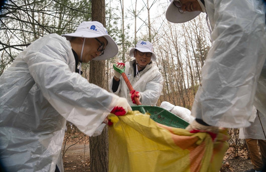 SKT 임직원 창사 40주년 맞아 봉사활동으로 고객과 사회에 감사 전해