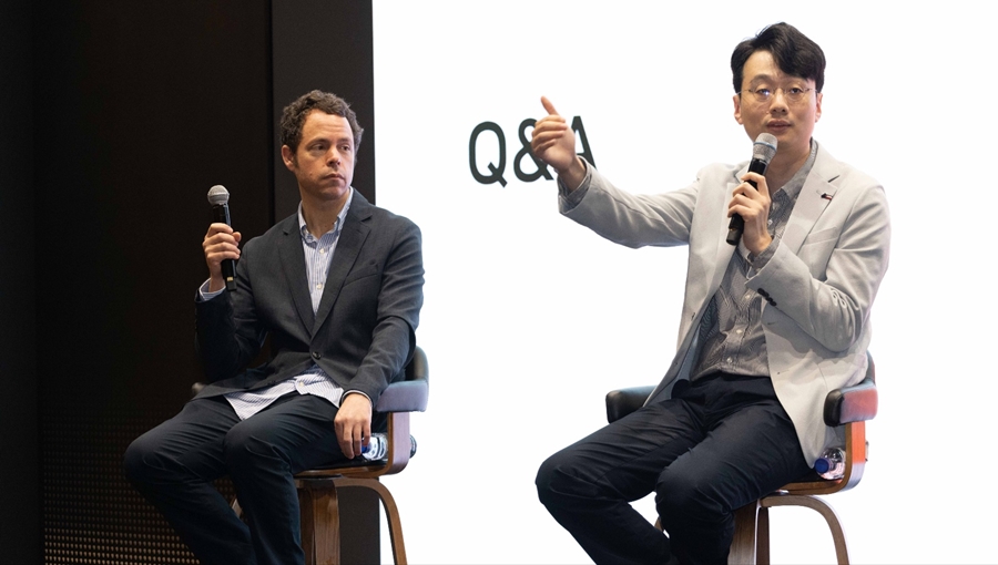 SKT ‘AI 멀티엔진’ 시동… 韓 ‘텔코LLM’ 6월 출격 예정