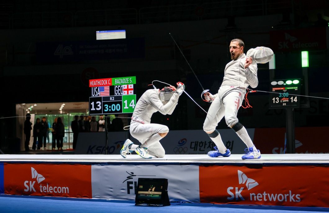 세계 최강 펜싱 코리아 그 뒤에 SK텔레콤의 20년 후원 빛났다