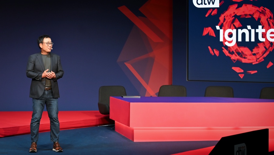 SKT 유영상 CEO 글로벌 통신동맹 ‘원팀’으로 AI 혁신의 길 열어갈 것