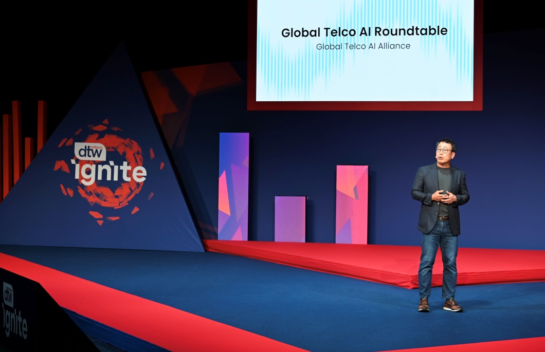 SKT 유영상 CEO 글로벌 통신동맹 ‘원팀’으로 AI 혁신의 길 열어갈 것