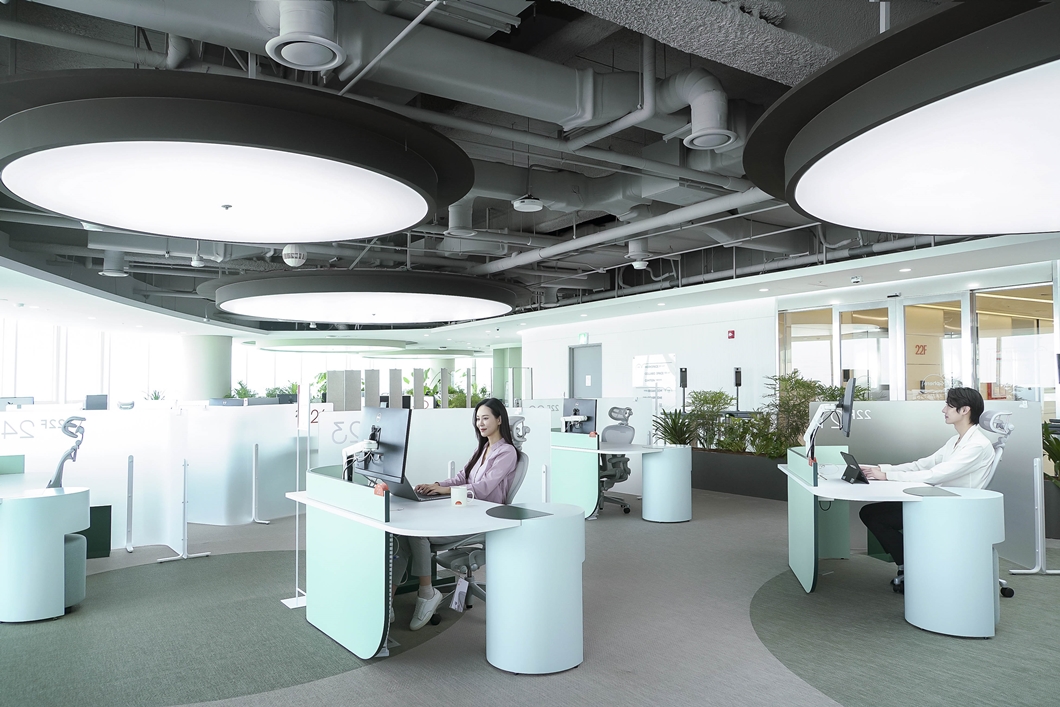 SKT Opens Sphere to Innovate Work Environment_pc