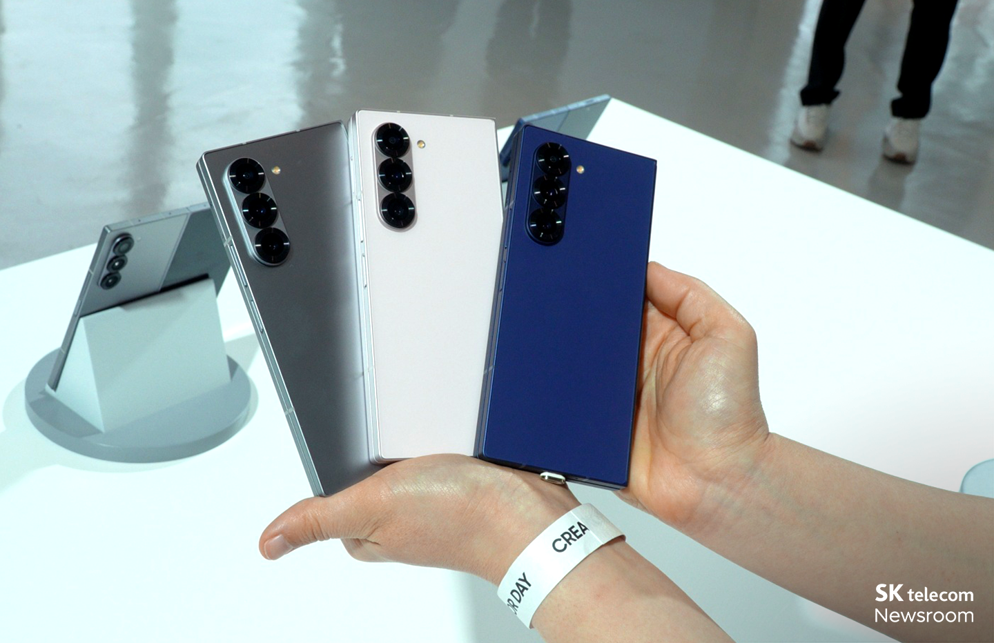 디에디트 “무조건 ‘플립’파였는데 이번엔?” 갤럭시 Z 폴드6·플립6 리뷰