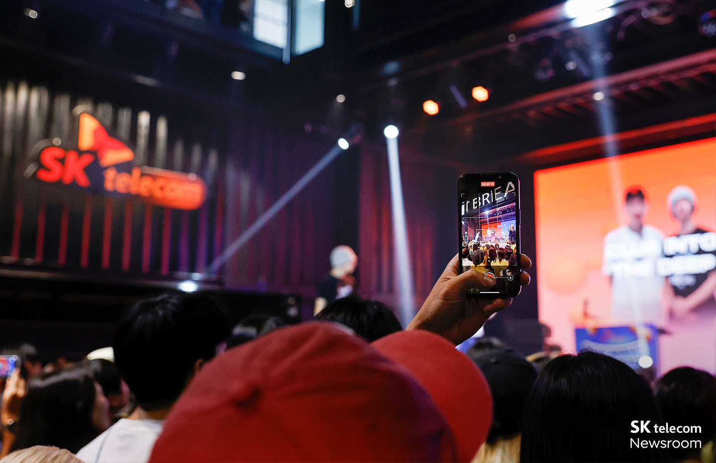 열정 가득한 무대 속으로, SKT 브레이킹 서머 현장