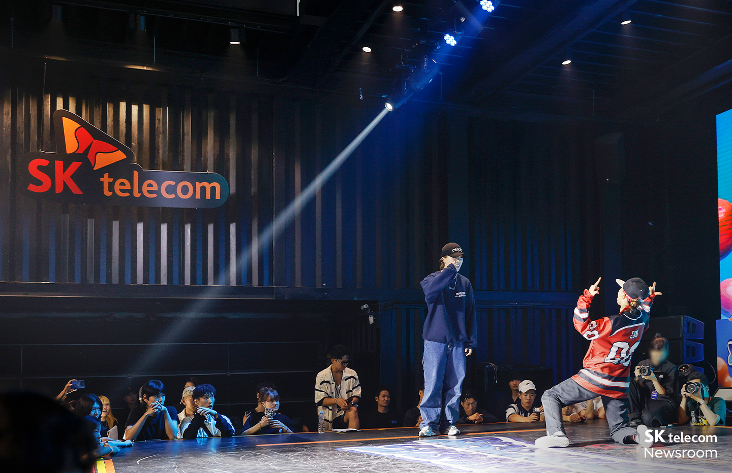 열정 가득한 무대 속으로, SKT 브레이킹 서머 현장