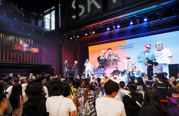 열정 가득한 무대 속으로, SKT 브레이킹 서머 현장