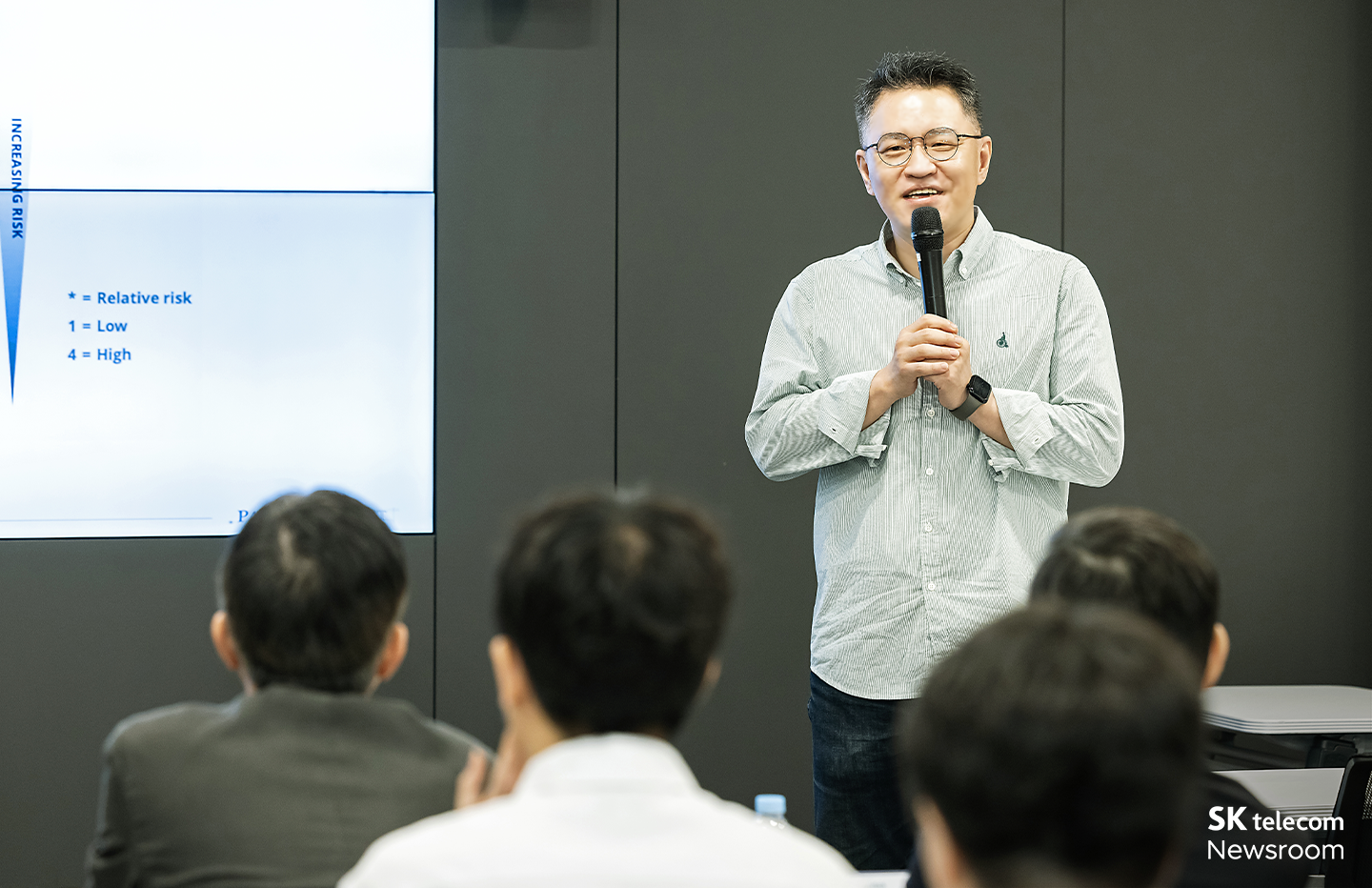 혁신적인 AI 스타트업이 한 자리에 AI 스타트업 엑셀러레이터 2기 발대식 현장