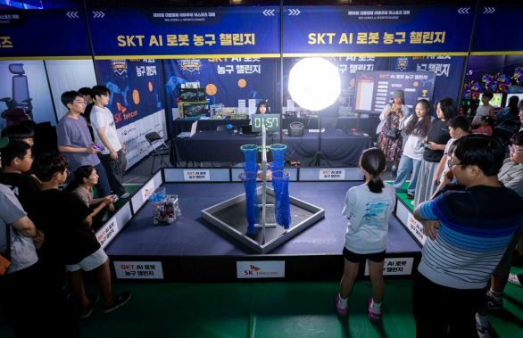 SKT AI 로봇 농구 대회로 AI 장벽 낮췄다