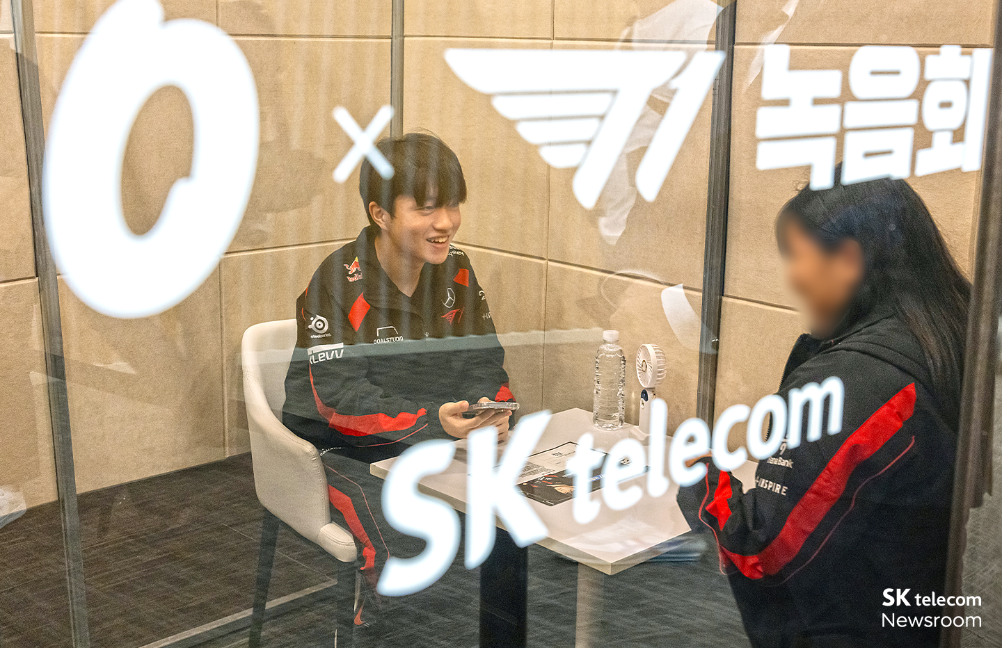 SKT 0청년과 T1 ‘제오페구케’의 만남 0×T1 녹음회 팬미팅 현장