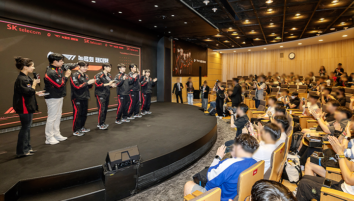 SKT 0청년과 T1 ‘제오페구케’의 만남 0×T1 녹음회 팬미팅 현장