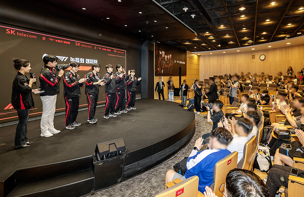 SKT 0청년과 T1 ‘제오페구케’의 만남 0×T1 녹음회 팬미팅 현장