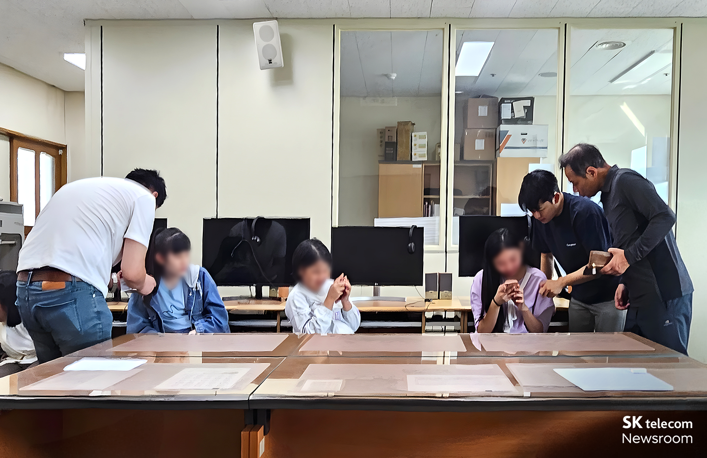 시각장애인의 더 나은 삶을 위해, SKT의 AI 서비스 교육 프로그램