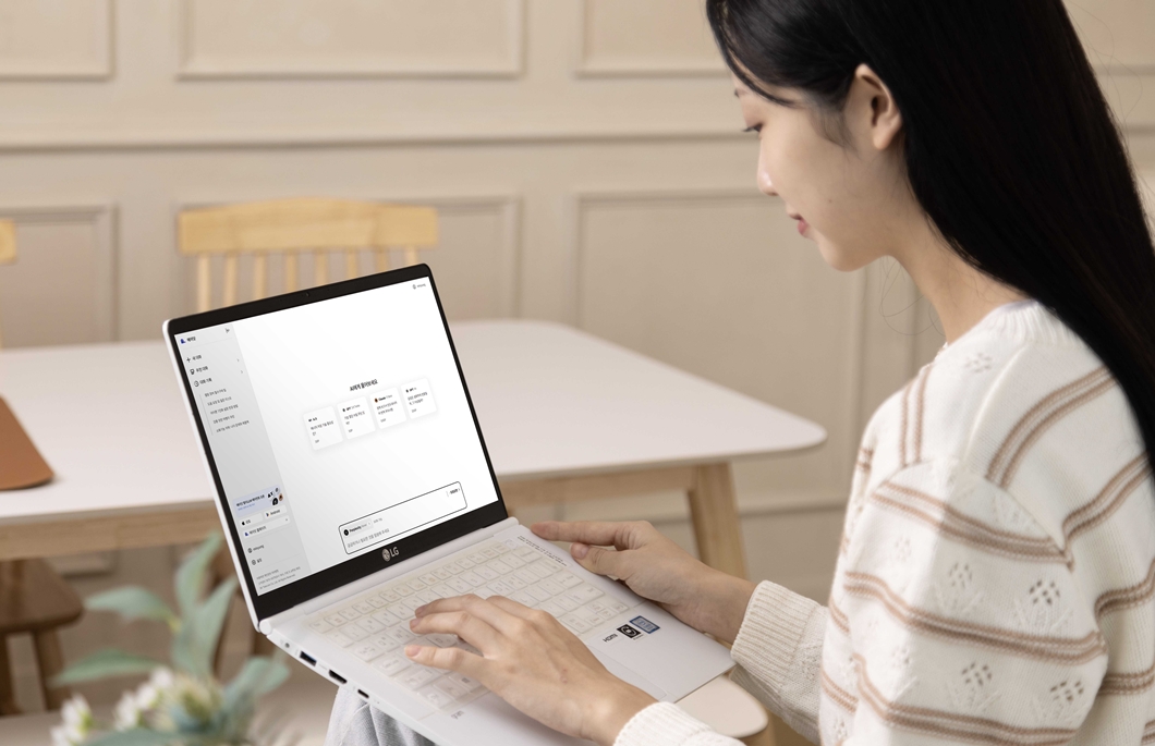 SKT 에이닷 ‘멀티 LLM 에이전트’ PC 버전 출시로 AI 검색 경험 강화